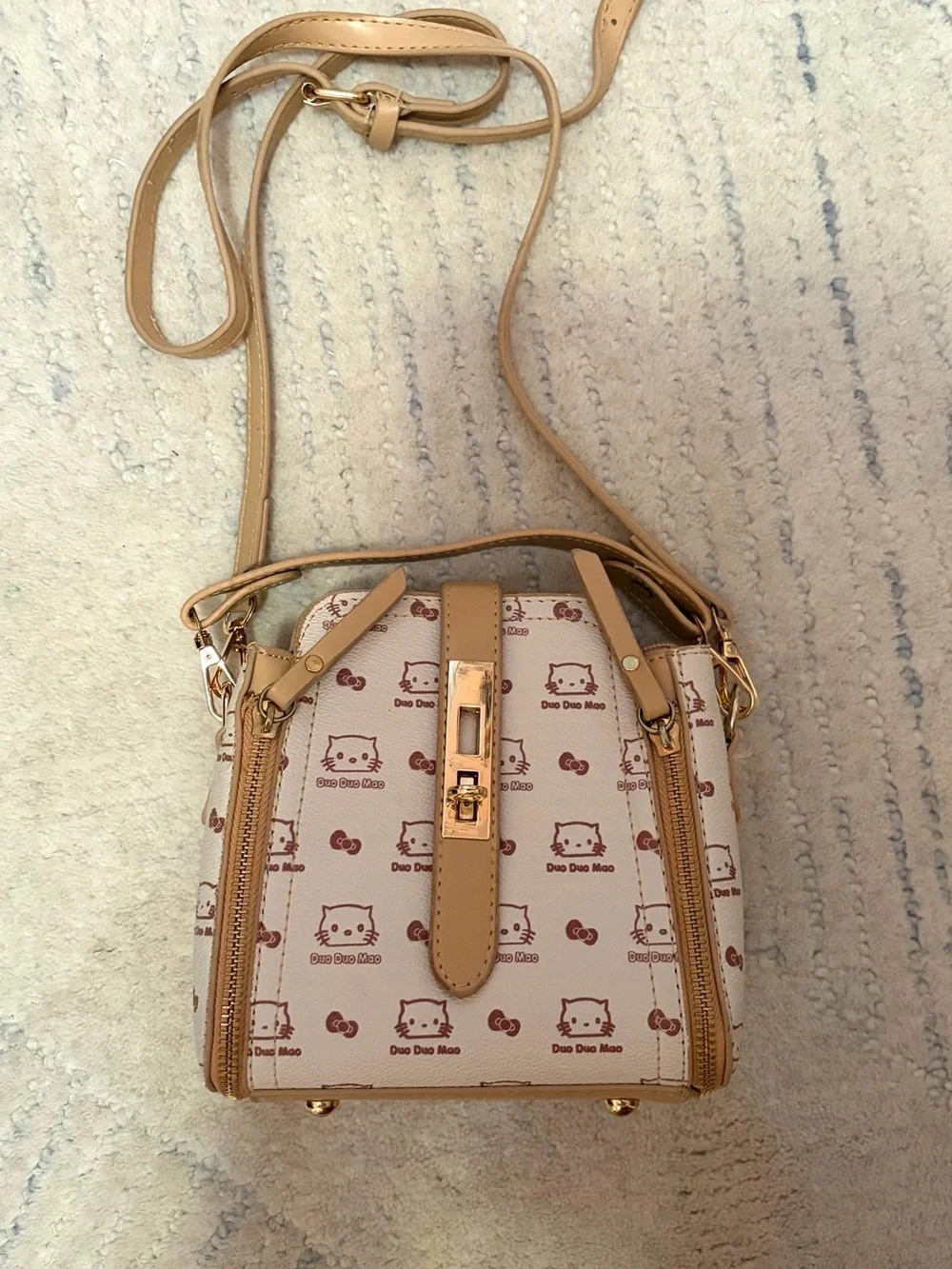 Hello Kitty Beige Crossbody Bag with Tan Trim